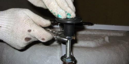 Exposer les pattes de la palette