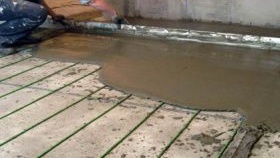 Pose d'un plancher chauffant électrique dans la chape