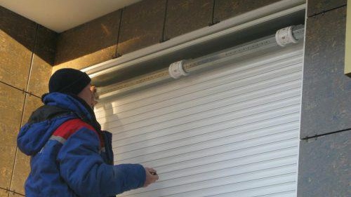Volets roulants gelés