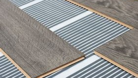 Le dispositif du sol en film sous le stratifié