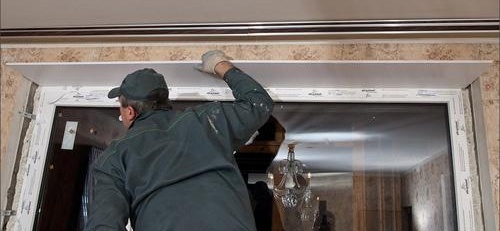 Décoration des pentes de fenêtre