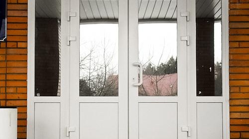 Fenêtres et portes en plastique