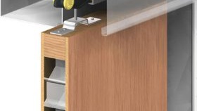 Systèmes de portes coulissantes pour armoires