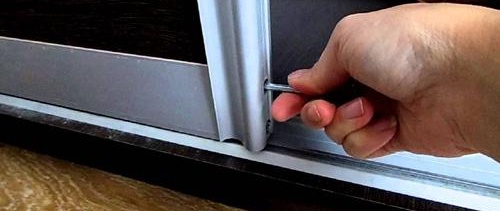 Armoire à faire soi-même avec portes coulissantes