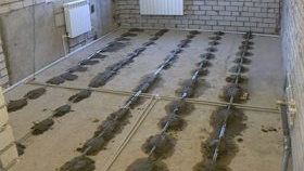 Nivellement du sol pour le stratifié