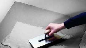 Nivellement du sol pour le stratifié