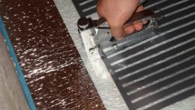 Installation d'un plancher chauffant infrarouge