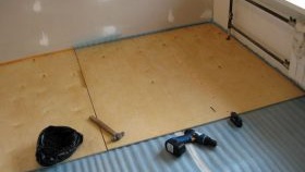 nivellement du sous-plancher