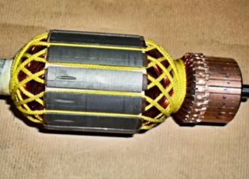 Fixation correcte du bobinage avant imprégnation