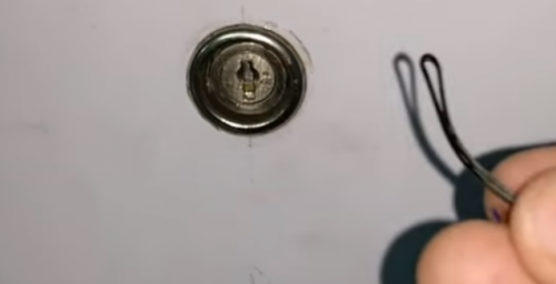 ouvrir le verrou du courrier