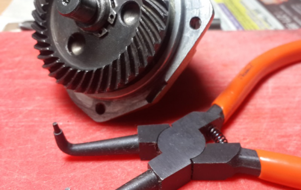 Outil de suppression de circlips