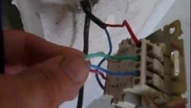 vérifier les contacts pour une rupture