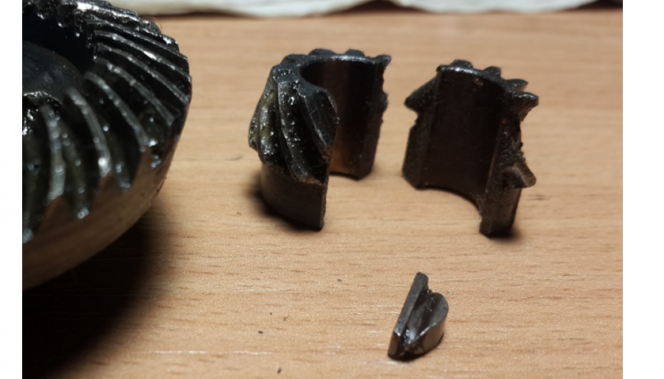 pignon d'entraînement cassé