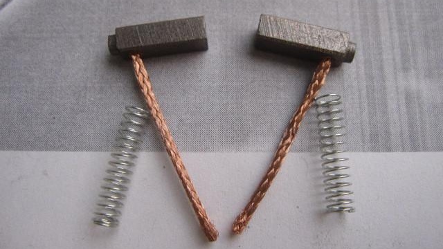 Brosses maison pour le perforateur