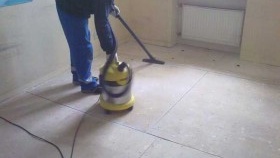 enlever le sable et la poussière