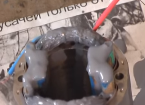 Le stator est imprégné