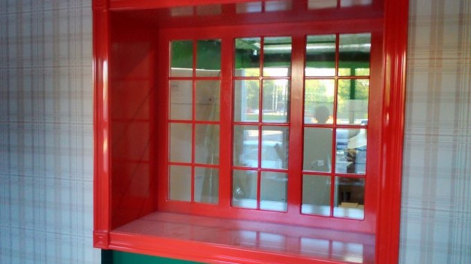 fenêtre rouge