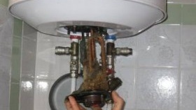 Nettoyage du réservoir Ariston