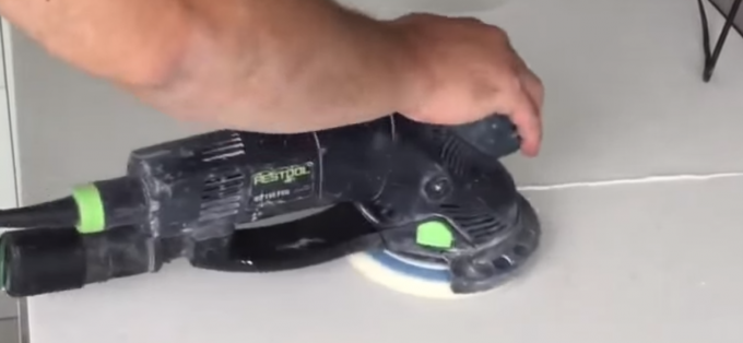 réparation de comptoir en acrylique