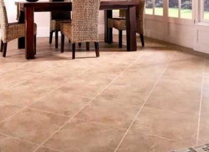 combien de temps pouvez-vous marcher sur le carrelage après la pose