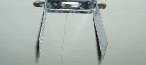 fixation d'un profilé au plafond sous plaques de plâtre