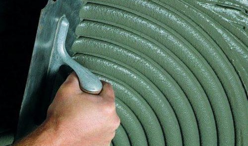 colle carrelage salle de bain