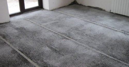 préparation de la base pour la pose de carrelage