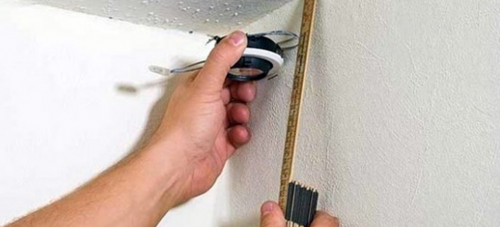 Mesures du plafond en plaques de plâtre