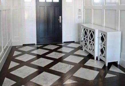 carrelage et parquet dans le couloir
