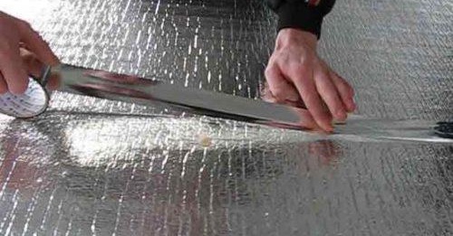 dispositif d'isolation thermique pour chauffage au sol