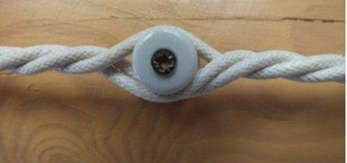 Câblage à rouleaux dans le grenier