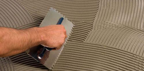 pose de carrelage au sol