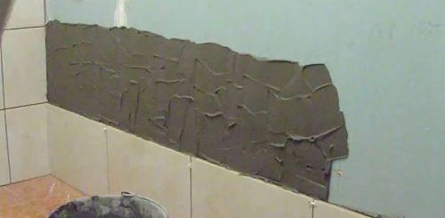 pose de carrelage sur cloison sèche