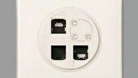 Comment les prises téléphoniques, internet et TV sont installées et connectées