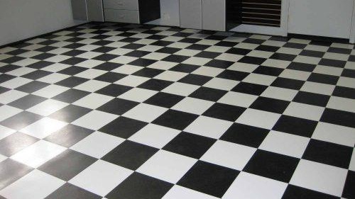 sol en diagonale noir et blanc