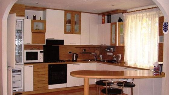 Réaménagement de la cuisine dans l'appartement photo. salon de cuisine