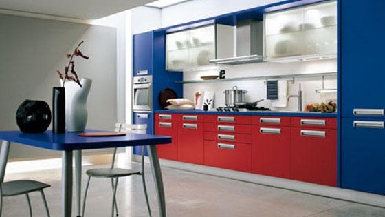 Réaménagement de la cuisine dans l'appartement photo. salon de cuisine