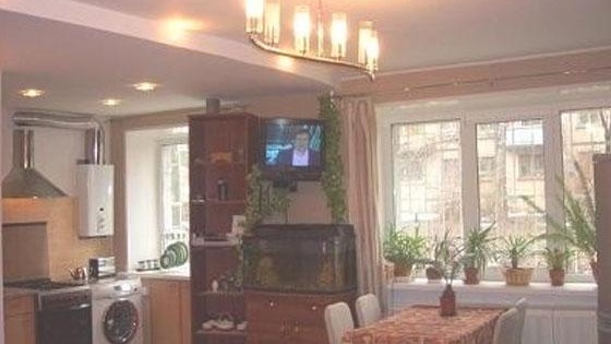 Réaménagement de la cuisine dans l'appartement photo. salon de cuisine