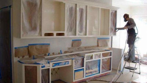 peindre un meuble de cuisine