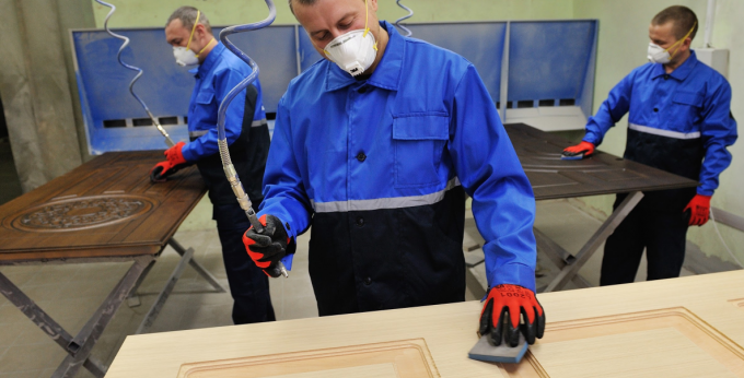 production de panneaux décoratifs de porte