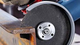 sécurité passive, le cercle sur la meuleuse s'est cassé