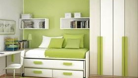 Couleur verte à l'intérieur des chambres