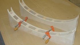 Arche faite de blocs de bois