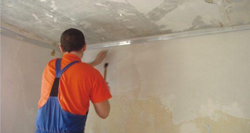 Podgotovka potolka i montaj