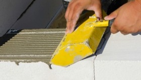 Utilisation de colle