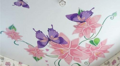 Natyajnoy potolok contre detskuy