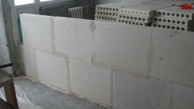 Pose de dalles en local sec