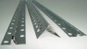 Installation de balises au plafond Installation de phares au plafond photo