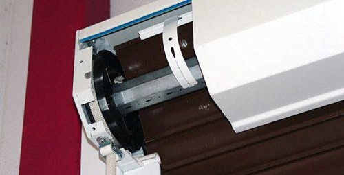 Stores de protection pour fenêtres