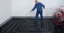 Technologie d'installation d'un plancher d'eau chaude